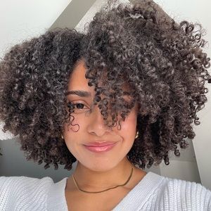 Meet your Posher, Miriah